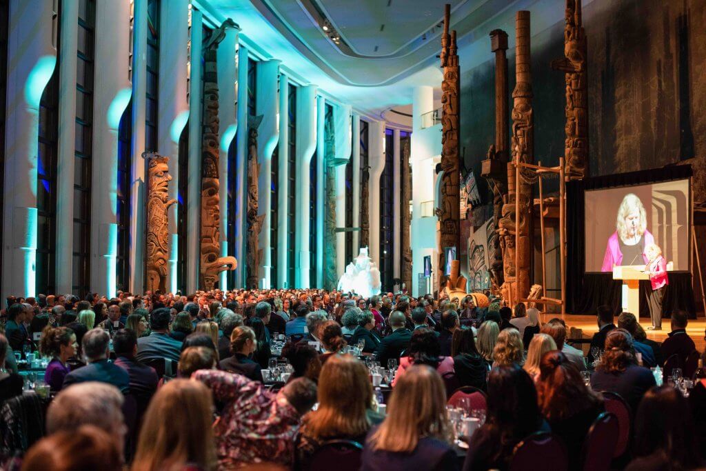 Crowd watching Clerk